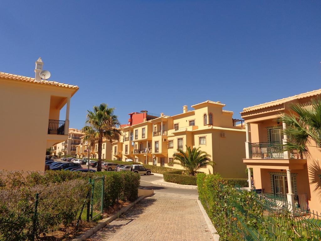 Bicos 101 By Check-In Portugal Apartment Albufeira Room photo